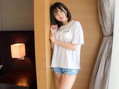どこか男の子っぽい性格をした童顔な21才のJD娘をガツハメ堪能しちゃうよｗ