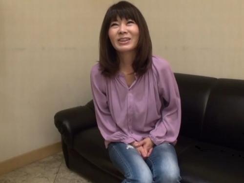 【五十路熟女】大きな乳首に垂れ下がったオッパイおばさんの醍醐味をたっぷり堪能しちゃうよｗ
