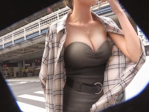 長身Gカップ爆乳なレベッチな艶ボディにたっぷりローション付けてガツハメ堪能しちゃうよｗ