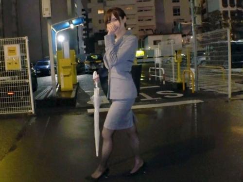 【三十路妻】ビジネススーツに黒パンストが萌えるアラサー妻をガツハメ堪能しちゃうよｗ