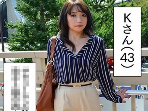 【人妻熟女】貞淑で美人な顔立ちをした43歳の産後の穴をガツハメすれば絶頂する母乳ママｗ