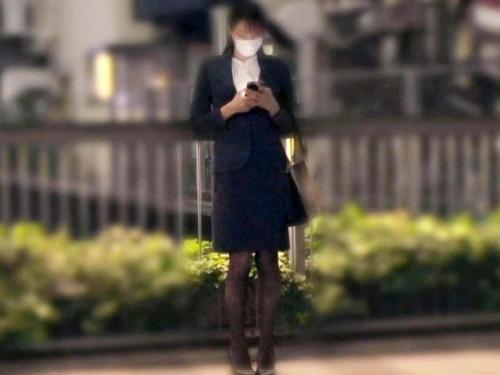 【三十路】ビジネススーツがお似合いなカーディーラーで働くアラサー美人をガツハメ堪能しちゃうよｗ
