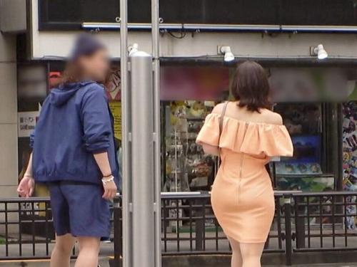 【三十路熟女】アプリで知り合った熟れ初めのムチッとボディなアラサー妻をガツハメ堪能しちゃうよｗ