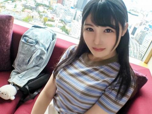 【失禁】渋谷でナンパした19才美少女⇒すぐに体を許す奔放っぷりマ〇コを指で搔き乱せば潮を撒き散らすｗ