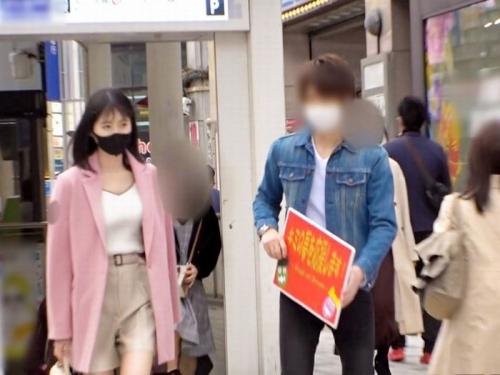 【素人軟派】インタビューと称して美少女JD娘をナンパGET⇒大人しく見えて意外と遊び人かなｗ