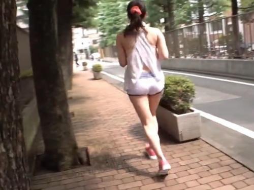 【エロ動画】トレーニングウェアに身を包んだマシュマロボディをした22歳のお姉さんに種付けFUCKｗ