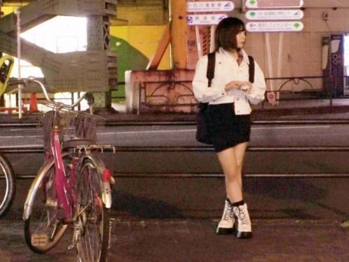 【エロ動画】小動物系の可愛いらしいルックスをしたピザ屋に勤める圧倒的美少女をガツハメしちゃうよｗ