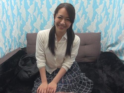 ナンパしたJD娘にチ〇ポ見せつけ⇒蕩けたマ〇コを刺激すれば潮が噴き出しちゃったよｗ