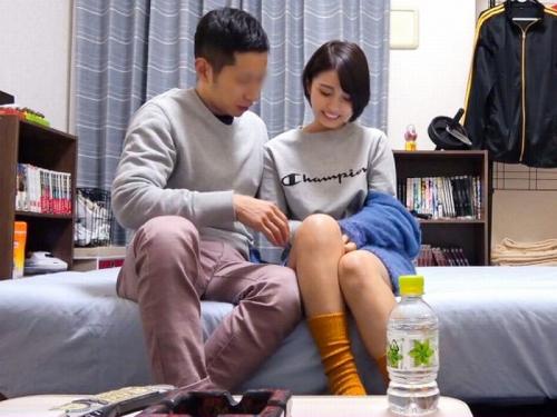 【隠し撮り】ボーイッシュなスレンダー美少女を部屋に連れ込みガツハメ堪能しちゃうよｗ