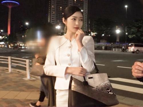 【三十路妻】セックスレスで欲求不満な34歳の美人妻をガツハメ堪能しちゃうよｗ
