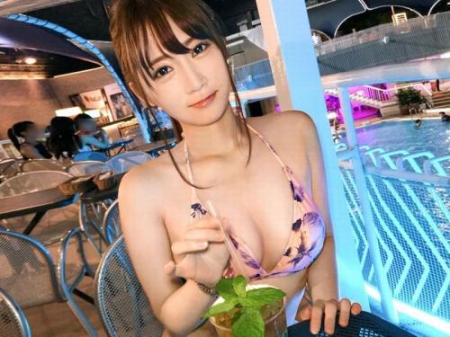 【プールナンパ】IT関係で働くビギニ映えなスレンダー美少女とエッチを楽しんじゃうよｗ