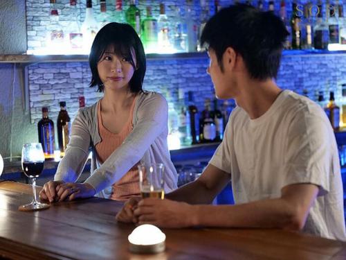 【宮島めい】コンビニでバイトしている主婦と不倫SEX⇒体の相性も良く気持ち良すぎて膣内に射精しちゃうｗ