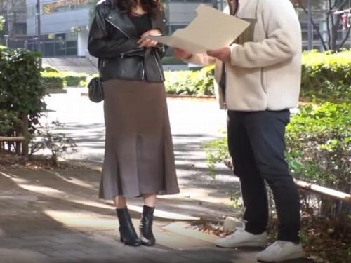 【人妻軟派】美脚スレンダーの長身超美乳アラサー奥様をナンパ⇒イヤラシイ接吻から敏感な身体がビックンビックンとエロ過ぎｗ