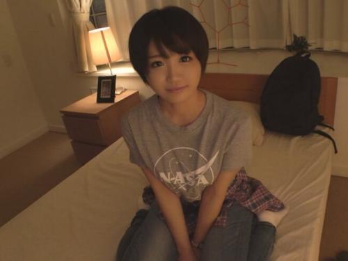 【エロ動画】ボーイッシュな女の娘がチ〇ポで突かれるとうるさいぐらい喘ぎまくり絶頂ｗ