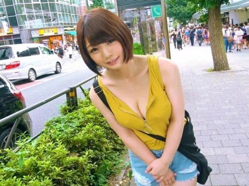 ぷにゅぷにゅGカップン乳をした19才の大学生をバックから貫き顔にザーメンぶっかけちゃったよｗ