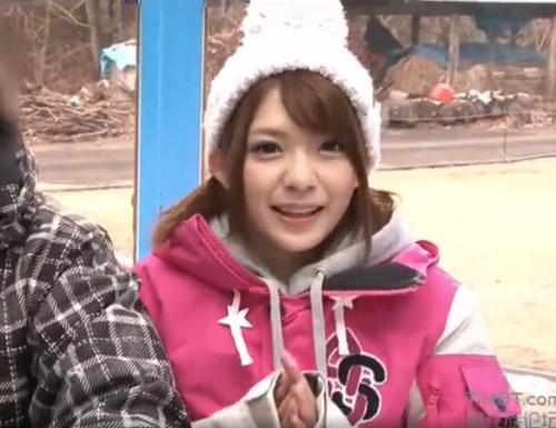 <マジックミラー号>可愛い若妻さんに子供が出来やすいカラダ作りのマッサージを体験！電マで刺激されもうメロメロ…