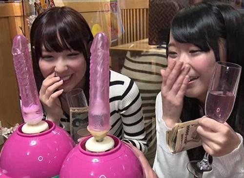 格安居酒屋に来た素人女性を「キャッシュバックキャンペーン」と言いながら別部屋でマシンバイブの餌食に…