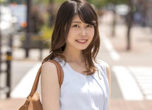 <素人>中イキを知らない無垢な彼女たちに身体の外からポルチオを刺激w