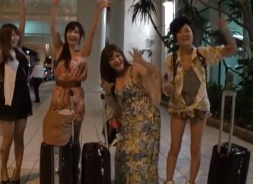 <大槻ひびき さとう遥希 琥珀うた 北川瞳>エロGALがみんなで南国男の肉棒を弄りまくりハメまくるw