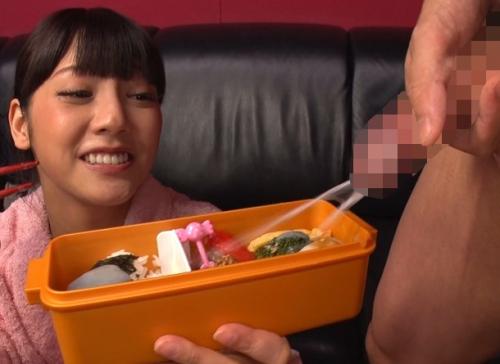 <みづなれい>ごはん代わりにザーメンを食べる変態女！嬉しそうにモグモグ精子を食うw