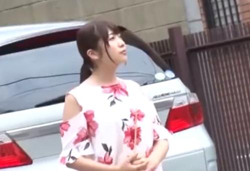 女子大生を尾行しながら自宅に強引に入り込む男！肉棒をマ○コに挿入され喘ぎながらイキまくるw