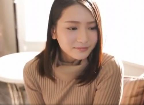 <本庄鈴>こんな女の子がこんな姿するなんて！絶世美女がマンコ弄られ快楽に堕ちる淫らな姿…