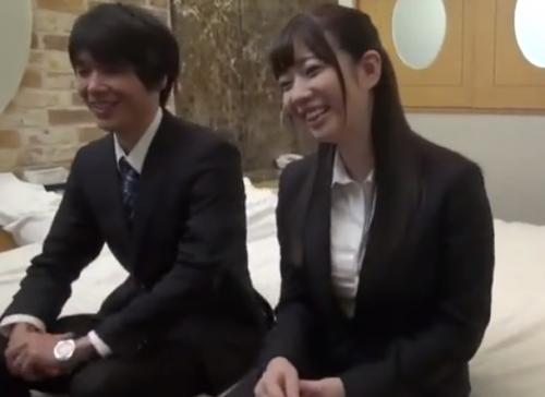 <モニタリング>一人前の社会人が会社のOLとラブホでお泊りミッション！気持ち良くなり快楽に溺れる巨乳のお姉さん…