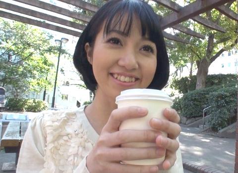 （美魔女）三十路妻は月に2回のSEXじゃご不満！キスでスイッチ入りまくりマ○コは濡れたw