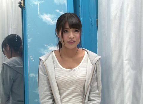 （MM号）男子禁制のJD寮で人知れず性欲を持て余してるドスケベなお姉さんはフル勃起した肉棒にヨダレを垂らすw