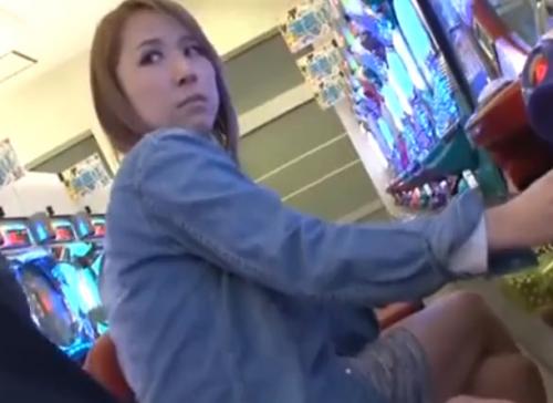 <北川エリカ>パチンコしてたら痴漢にあってそのまま気持ち良く寝取られSEX！