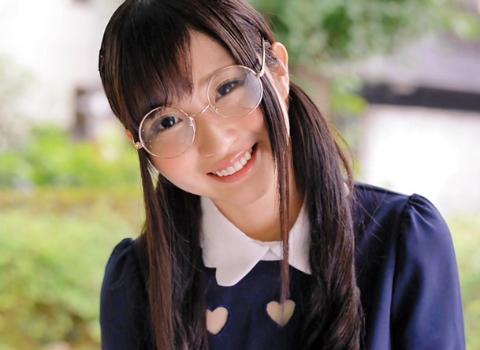 （女子大生）理系JDは物理学専攻のお固い女の子！知識豊富な女の子が一度ベールを脱ぐと淫語が連発w