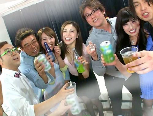<ナース>尻軽でビッチな看護師と肉棒をハメまくり！酒を飲ませパコパコしまくる！