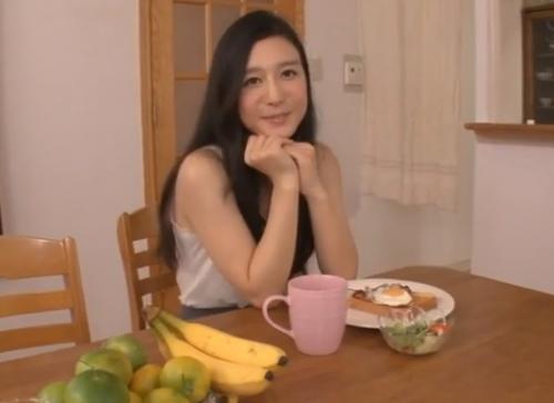 <古川いおり>長い黒髪の美人な友達のお姉さん…プリップリの尻を揺らしながら突きまくるｗ