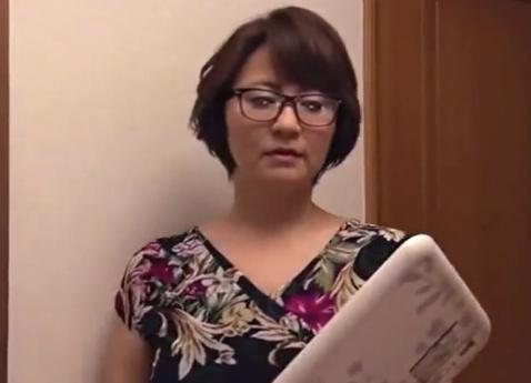 ≪五十路母と子≫母の性欲は治まらず息子のそそり立つ肉棒をを強制的に自分の膣内へと導いていく…。