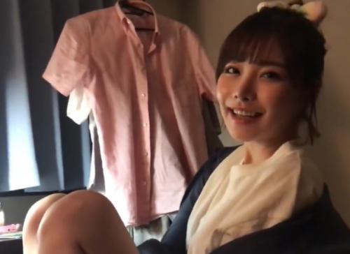 <外国人>故郷の事を懐かしがりながらもセックスはやたらとエロい同性の女子大生の彼女…