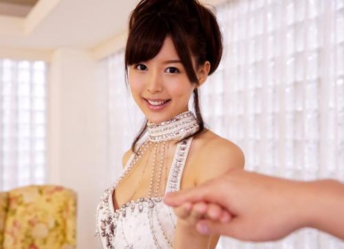 <葵つかさ>超高級の風俗に美貌とエロスを兼ね備えた綺麗なお姉さんがスケベな事をヤリまくる…