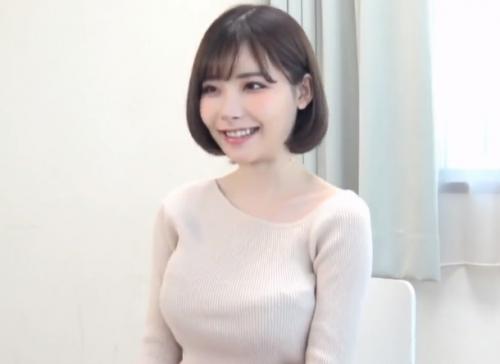 <深田えいみ>韓国は釜山生まれの福岡育ちのスタイル抜群の美少女が美肌に美巨乳を揺らし中出し…