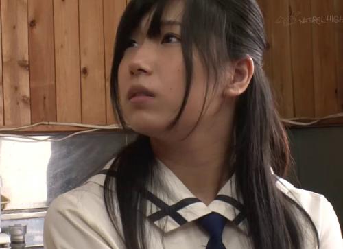 万引きしたJKを身体検査と称して…全身を触り制服を脱がせカラダの隅々までチェック！割れ目の中もチェック！