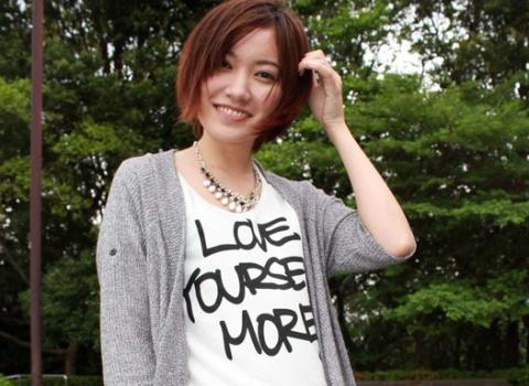 （安藤ユイ）スタイル抜群の現役の読者モデルがマ○コ弄られるとアヘアへになるw