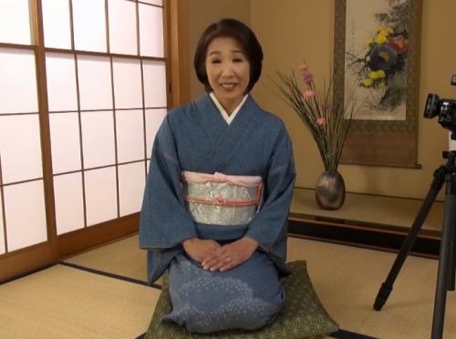 還暦熟女も性欲は治まらない！SEXが大好きな高齢熟女が割れ目を濡らし他人の肉棒でイキまくりw