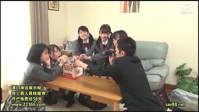 【 着衣】 王様ゲームしてみませんか？シリーズ新企画！学校帰りの女子校生・・・