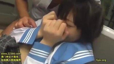 【 女子高生】 女子校生と生ハメするなら田舎が一番！山道で見つけたお嬢様JK・・・