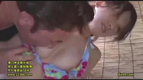 【 痴漢】 追い詰め…リモバイ挿入！抜き取ることも出来ず恥ら・・・