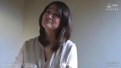 【 寝取られ】 子育てが一段落して四歳上の夫と二人で暮らす人妻はセックスレス・・・