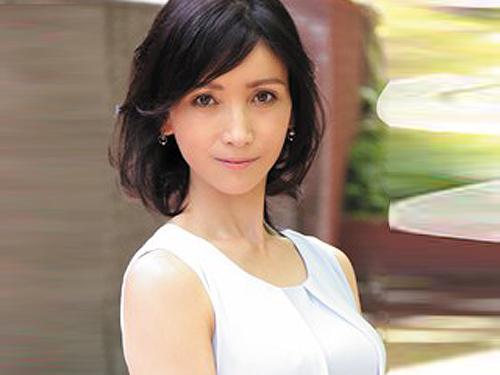 SEXレス四十路人妻がAV出演！女の悦びを思い出し欲望を解放しダラしない顔で喘ぎまくる熟女