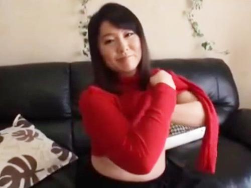 【センズリ鑑賞】吹いちゃう吹いちゃう～♡フェラしながらオナニーして潮吹きするデブ