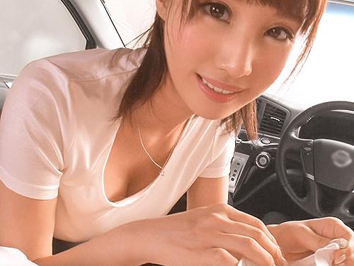 新入社員の後輩と社内恋愛！外回り中の車内で乳首舐め＆フェラ抜きごっくんしてくれる天使