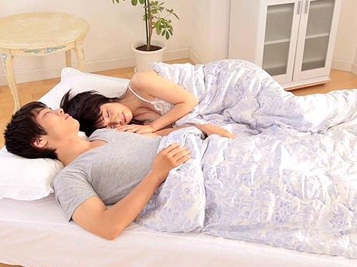 48歳の奇跡の美熟女！夫婦のモーニングSEX…朝起きて年下イケメン旦那に甘えてイチャイチャ