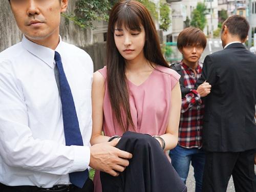 男子高生と淫行する女教師！学校にバレて駆け落ちし滞在先のホテルでハメ撮り