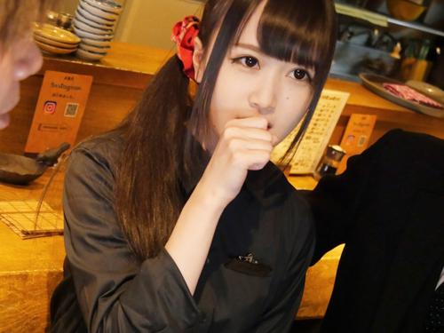 居酒屋の看板娘を取材と称して店に押し入って縛ってノーハンドフェラからの3Pでハメるw